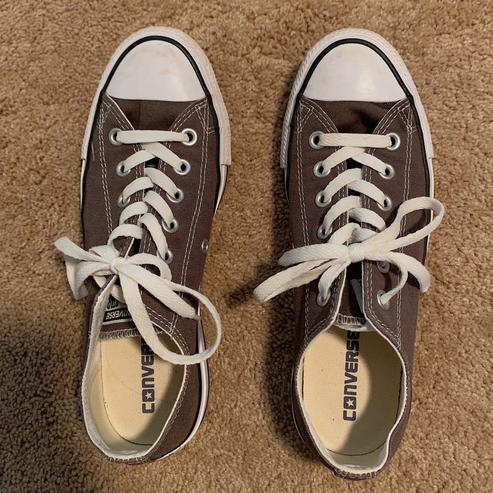 Women’s Gray All Star Converse Size 8 Pre-Owned